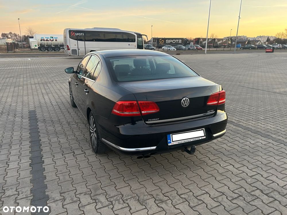 Volkswagen Passat 2.0 TDI Highline DSG - 6