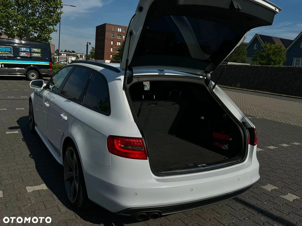 Audi A4 Avant 2.0 TDI DPF multitronic S line Sportpaket - 9