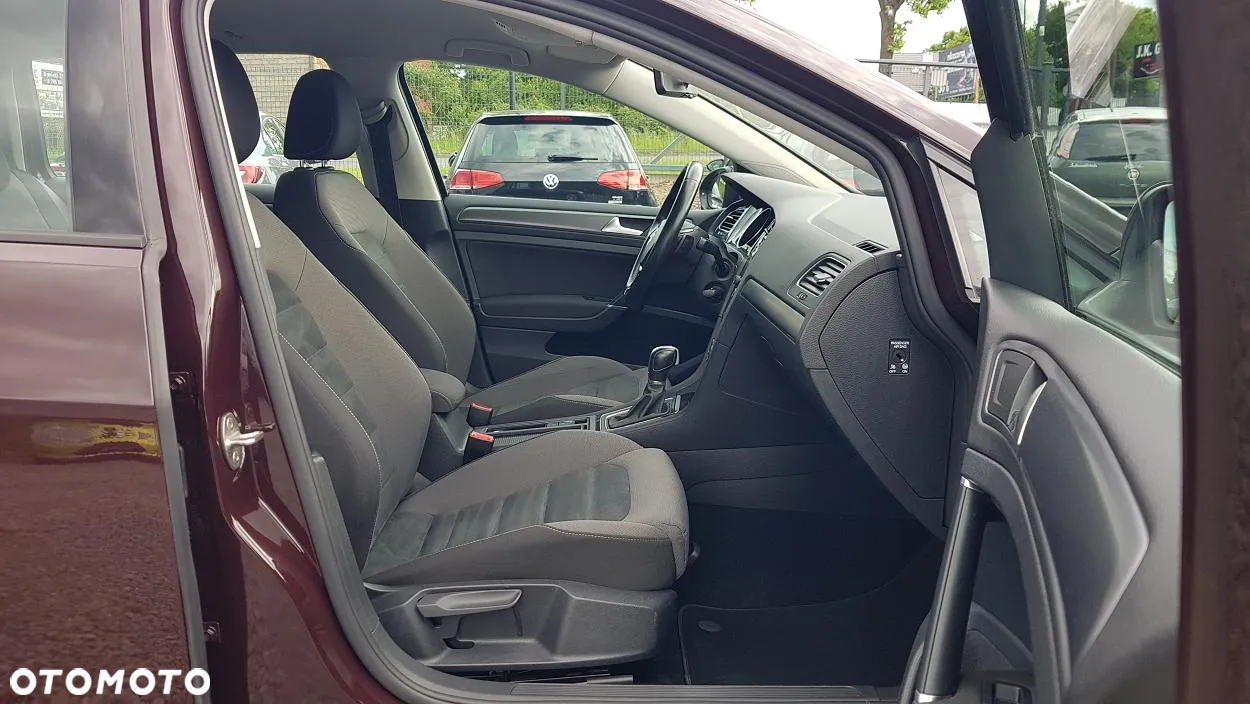 Volkswagen Golf 2.0 TDI BlueMotion Technology DSG Edition - 30