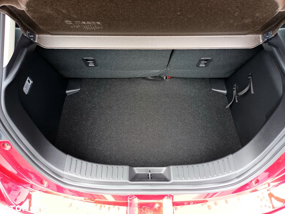 Mazda 2 SKYACTIV-G 90 Center-Line - 19