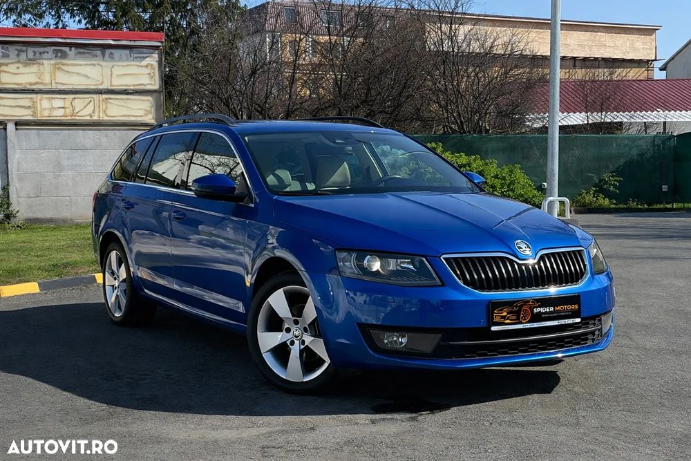 Skoda Octavia 2.0 TDI Premium Edition - 2