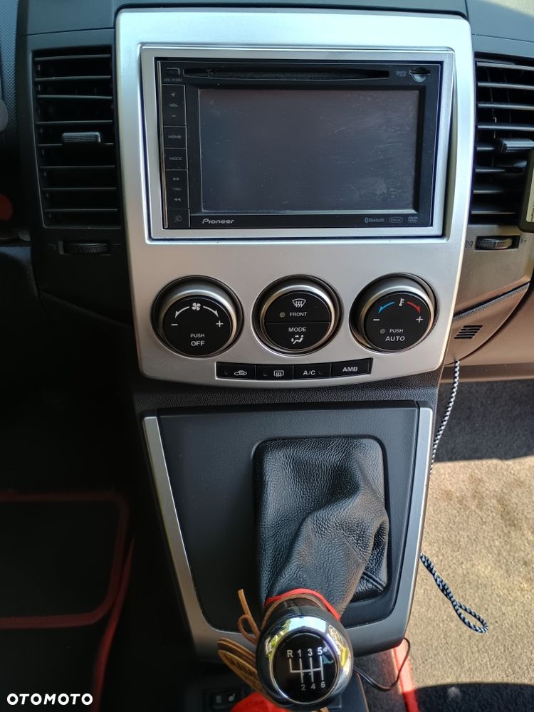 Mazda 5 - 10