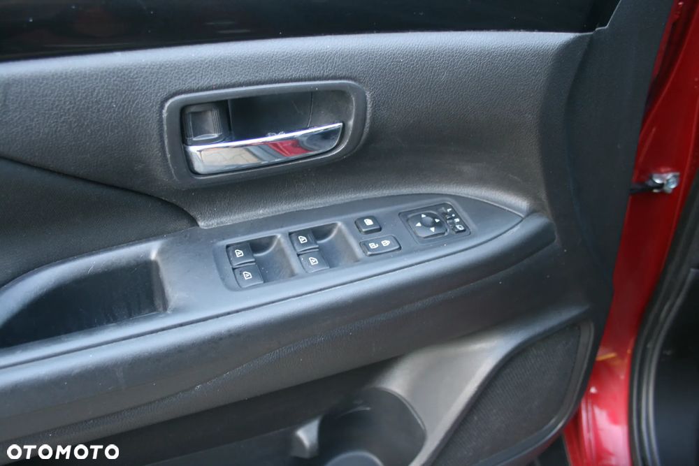 Mitsubishi Outlander 2.0 Intense 4WD CVT - 10