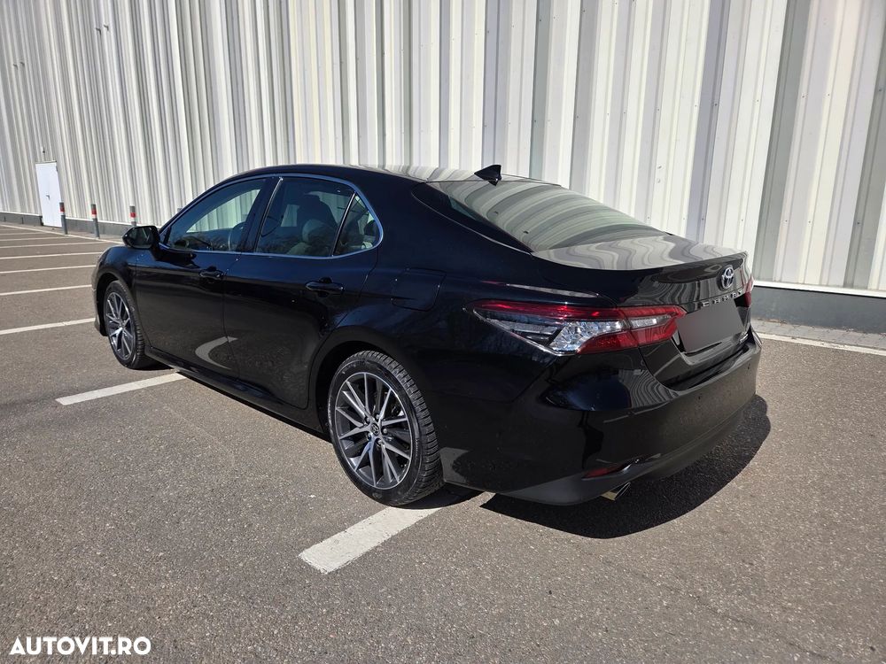 Toyota Camry 2.5 Exclusive - 8