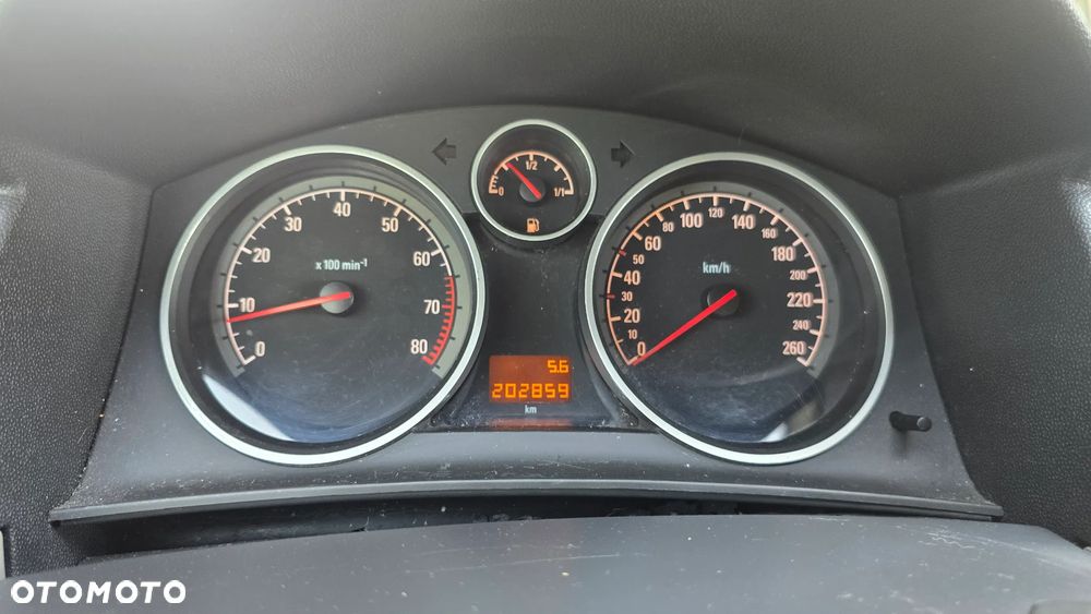 Opel Astra 1.6 Catch me - 36
