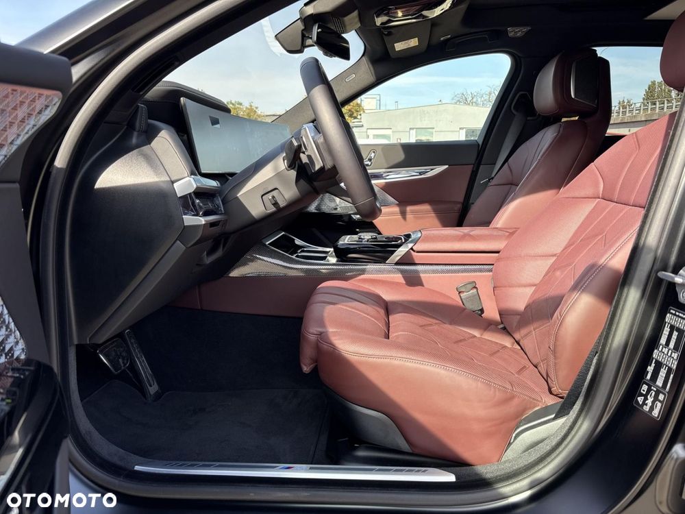BMW Seria 7 - 13