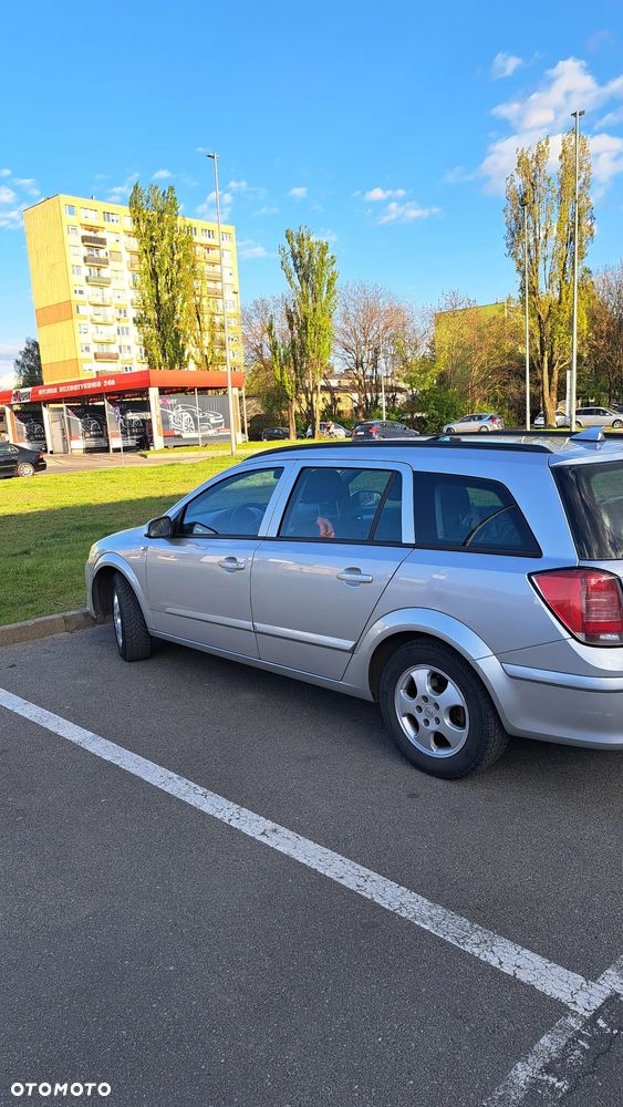 Opel Astra 1.6 Enjoy - 2