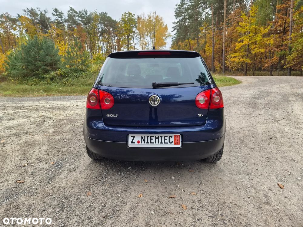 Volkswagen Golf - 17