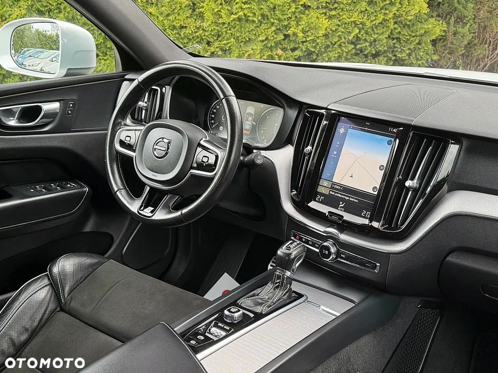 Volvo XC 60 D4 AWD Geartronic RDesign - 15