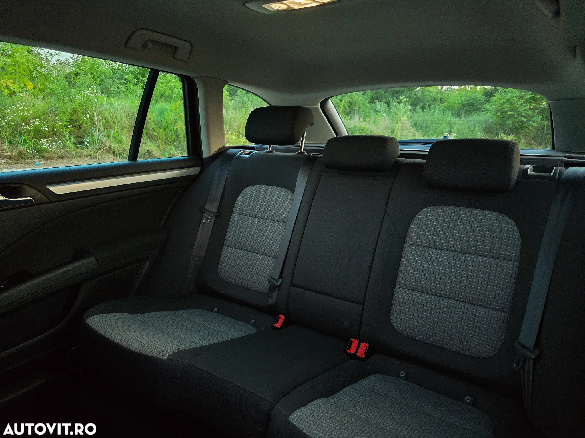 Skoda Superb Combi 1.6 TDI Ambition - 27