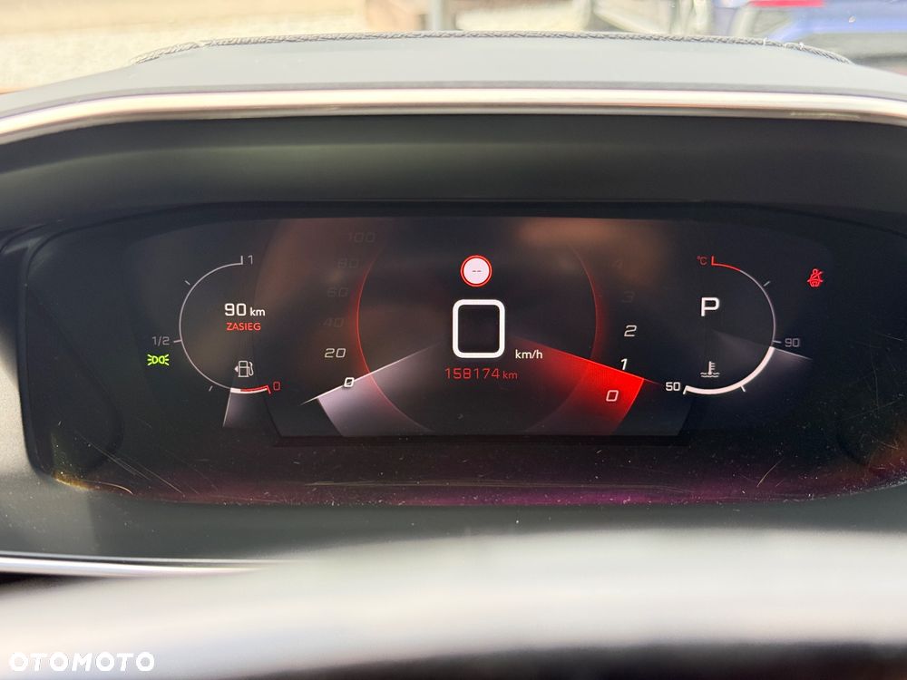 Peugeot 2008 BlueHDi 130 EAT8 GT - 26