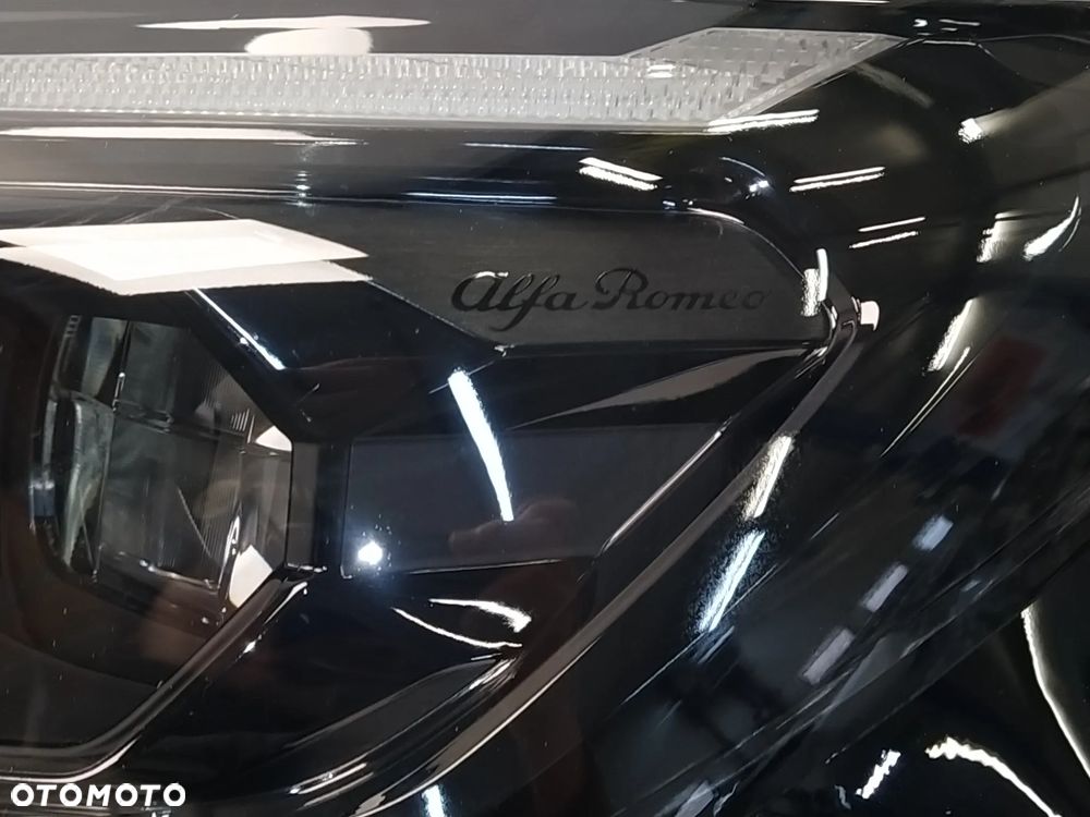 ALFA ROMEO JUNIOR MILANO LAMPA LAMPY REFLEKTOR REFLEKTORY PRZÓD LEWA PRAWA BASE LED PRZETWORNICE ŚRODEK SZCZOTKOWANA SATYNA NAPIS KOMPLETNE NOWE ORYGINAŁ - 22