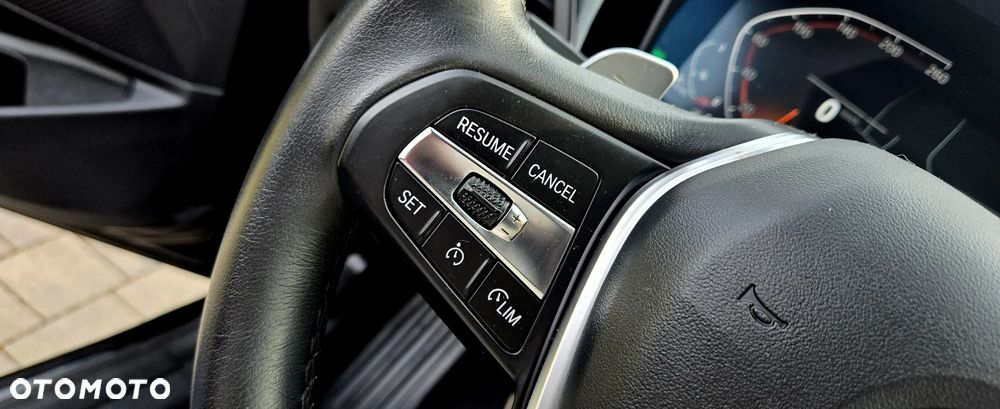 BMW Seria 3 320d xDrive Sport Line Shadow sport - 25