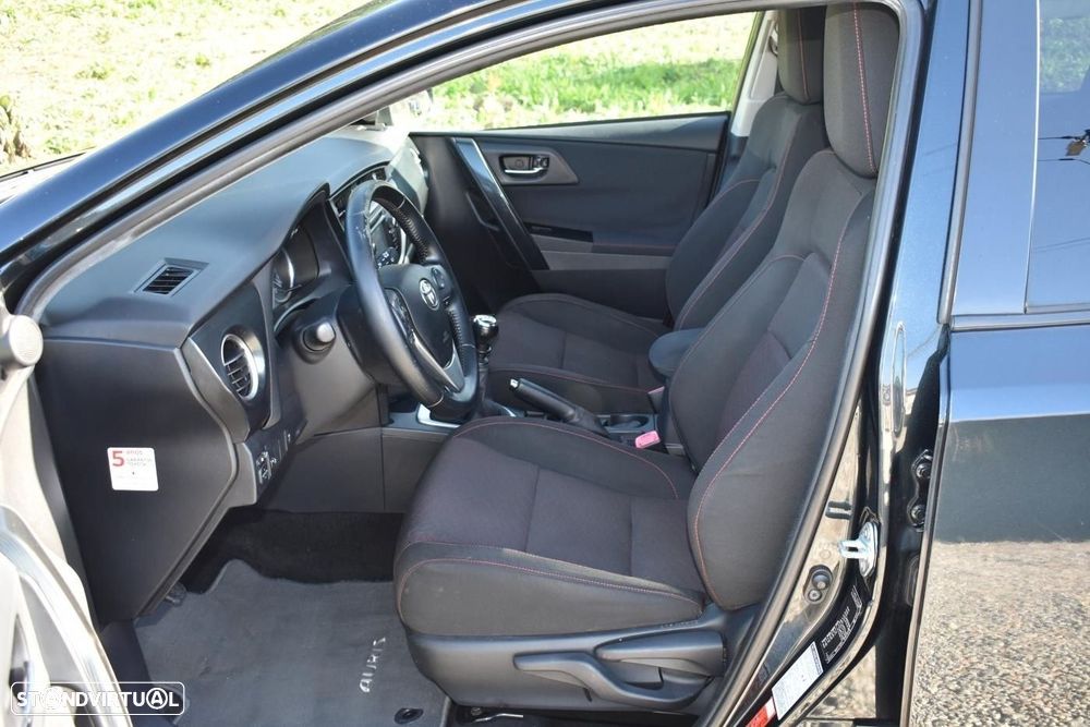 Toyota Auris 1.4 D-4D Comfort - 8