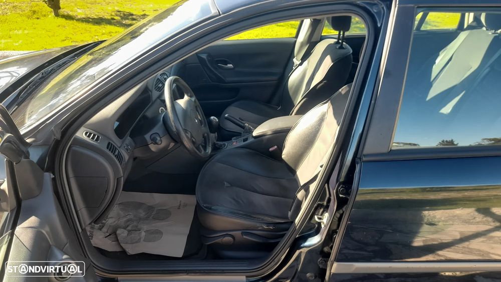 Renault Laguna Break 1.6 Privilége - 16