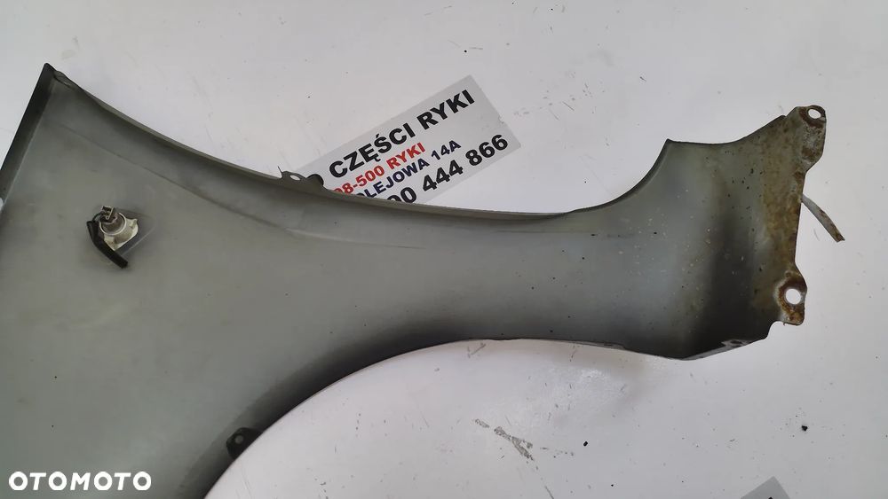 Mitsubishi Colt VI Błotnik Prawy Przód - 7