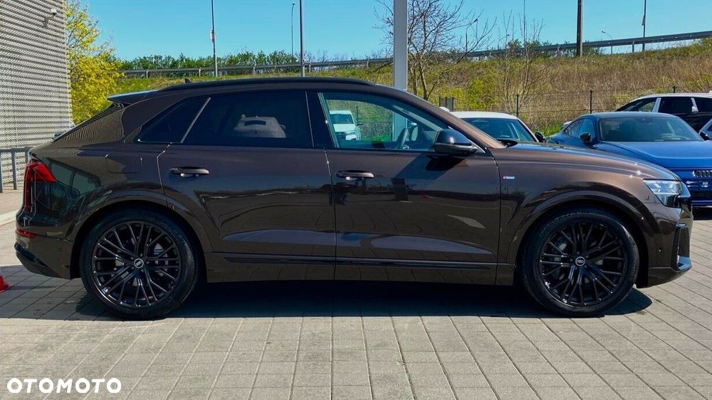 Audi Q8 - 7