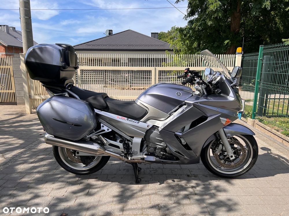 Yamaha FJR - 3