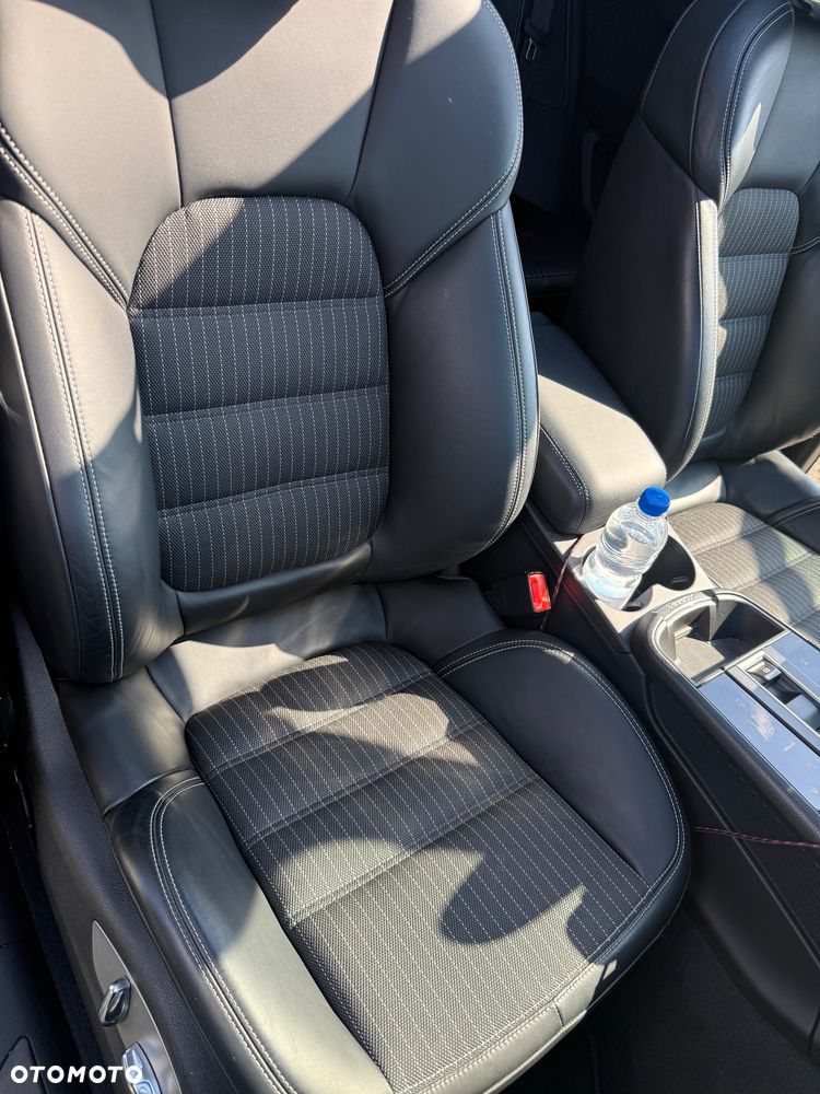 Porsche Macan T - 28
