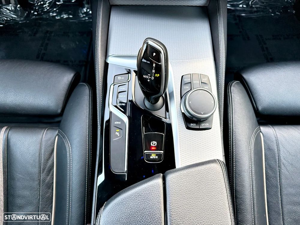 BMW 530 e iPerformance Pack M - 21