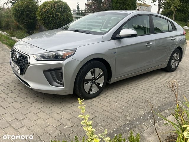 Hyundai IONIQ - 2