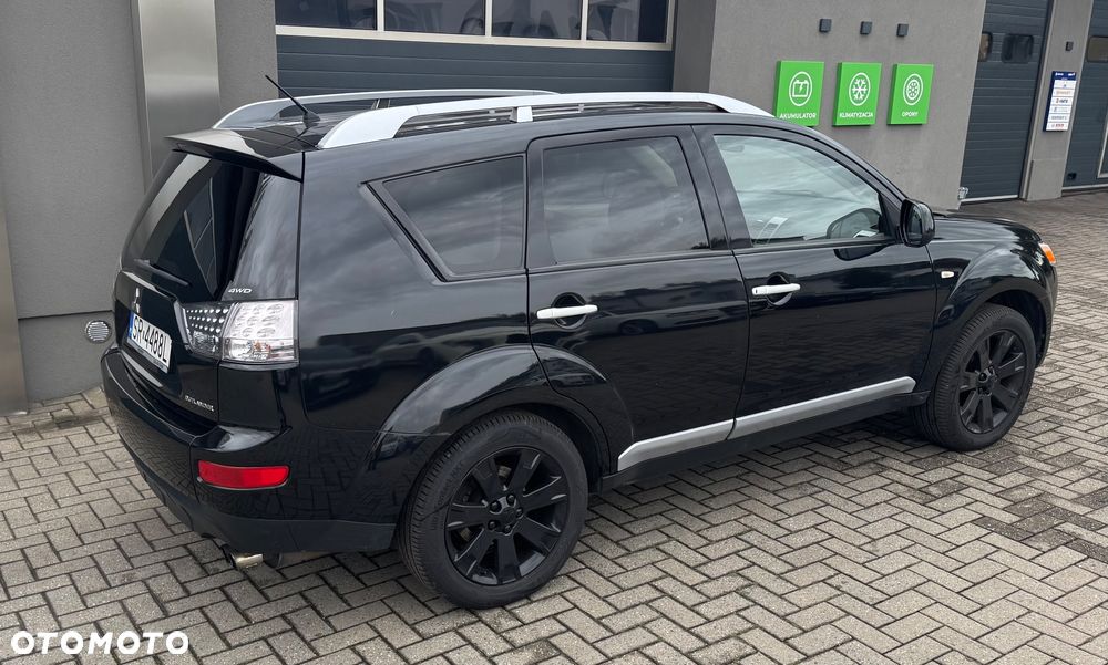 Mitsubishi Outlander - 15