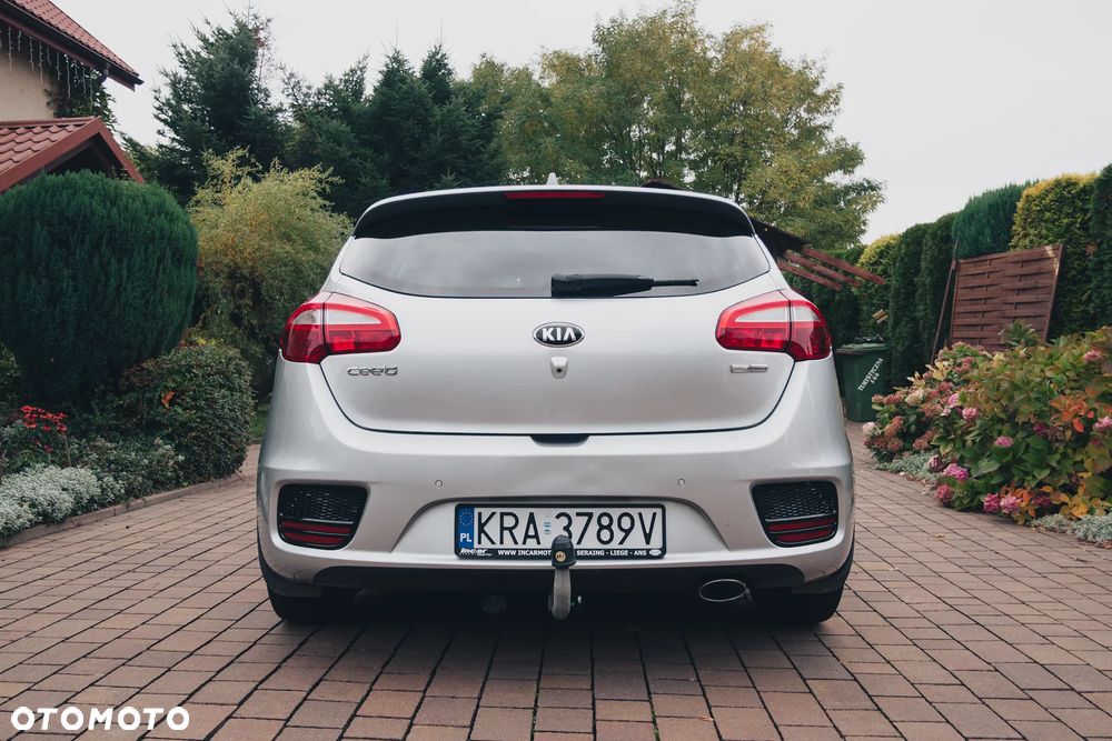 Kia Ceed - 29