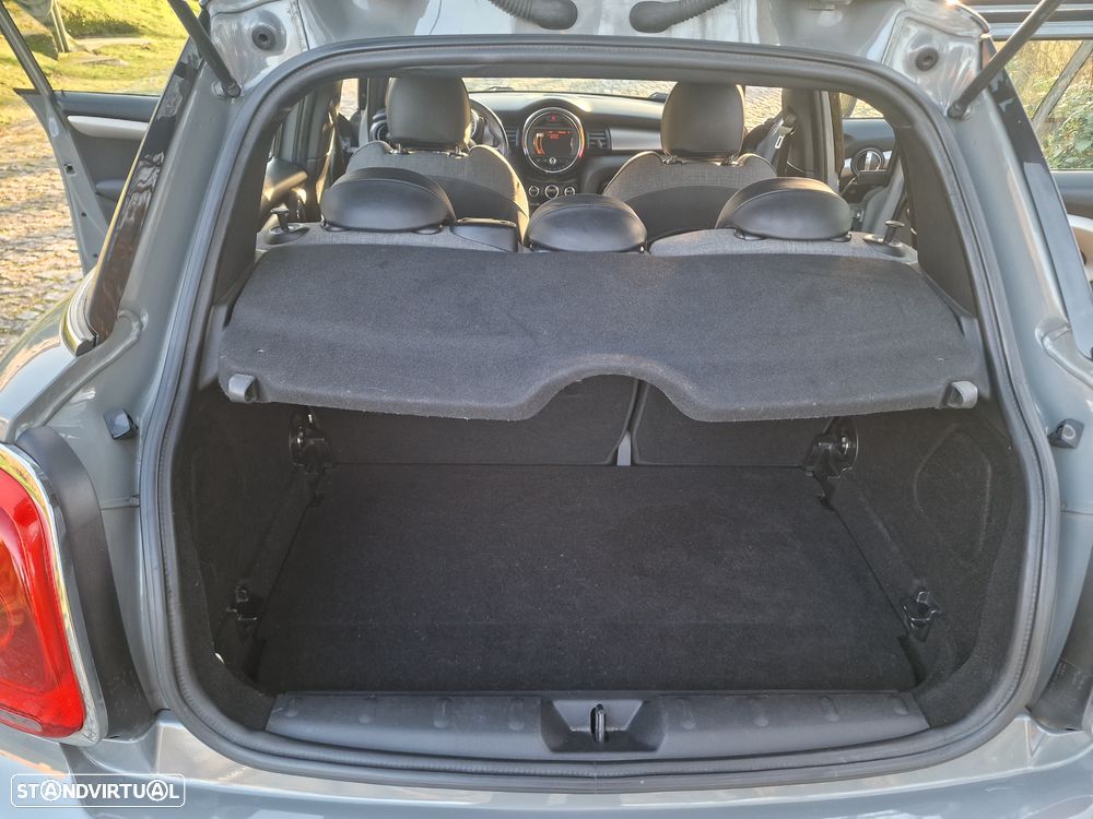 MINI 5 Portas Cooper D - 13
