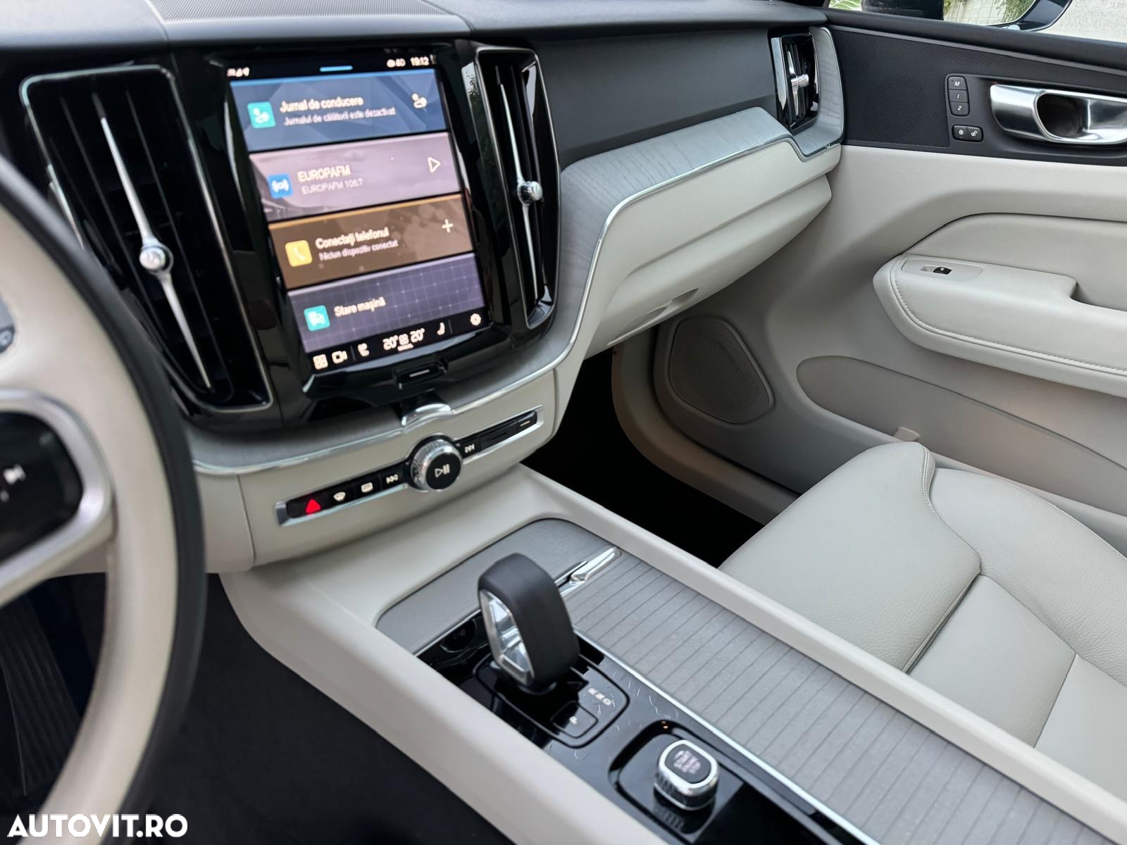 Volvo XC 60 Recharge T6 Twin Engine eAWD Inscription Expression - 13