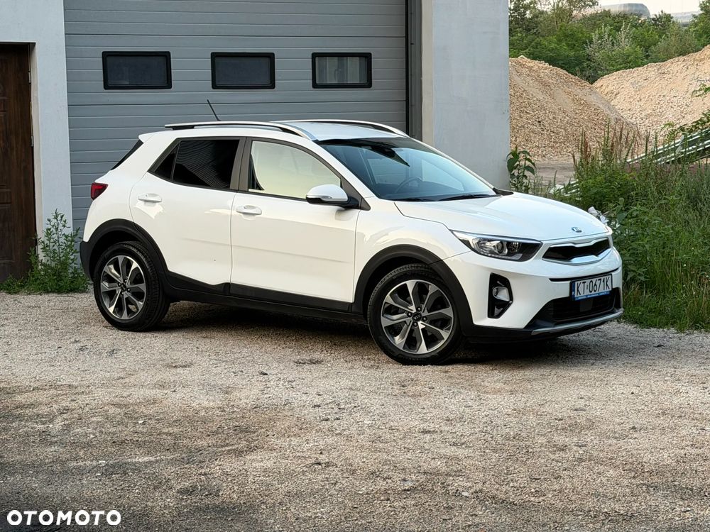 Kia Stonic 1.4 L - 6