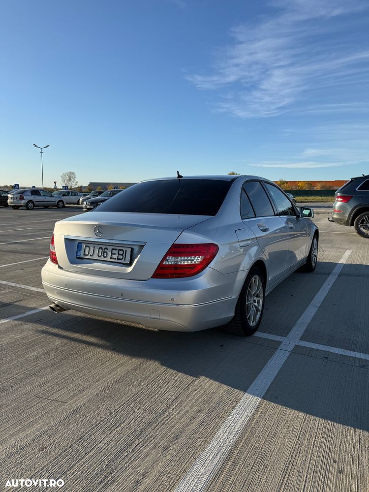 Mercedes-Benz C 220 CDI BlueEFFICIENCY - 8