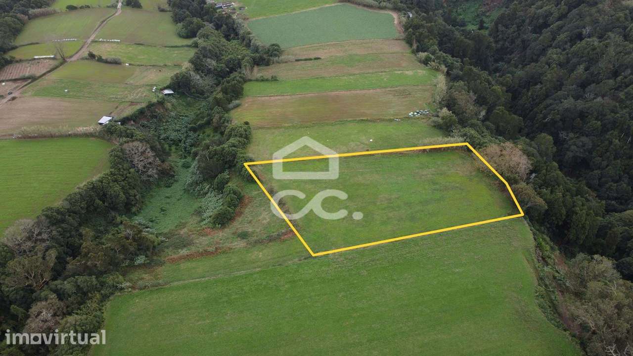 Terreno com 8.100,00 m2 - Água de Pau - Lagoa - Grande imagem: 2/10