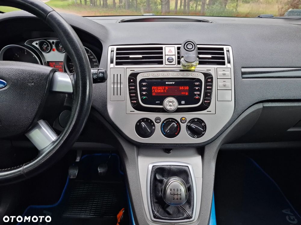 Ford Kuga - 9