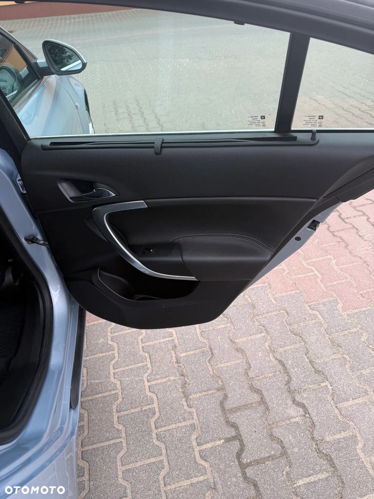 Opel Insignia - 17