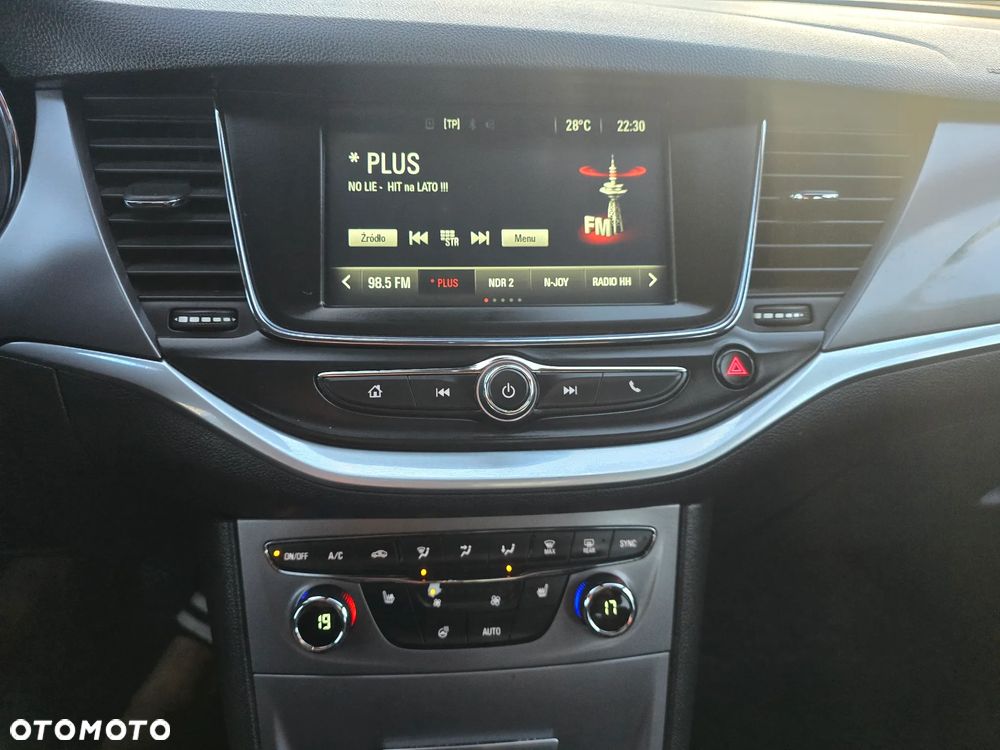Opel Astra IV 1.6 CDTI Sport - 17