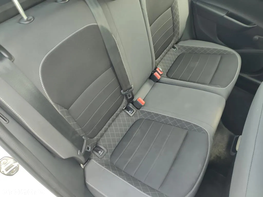 Skoda Fabia 1.0 Ambition - 11