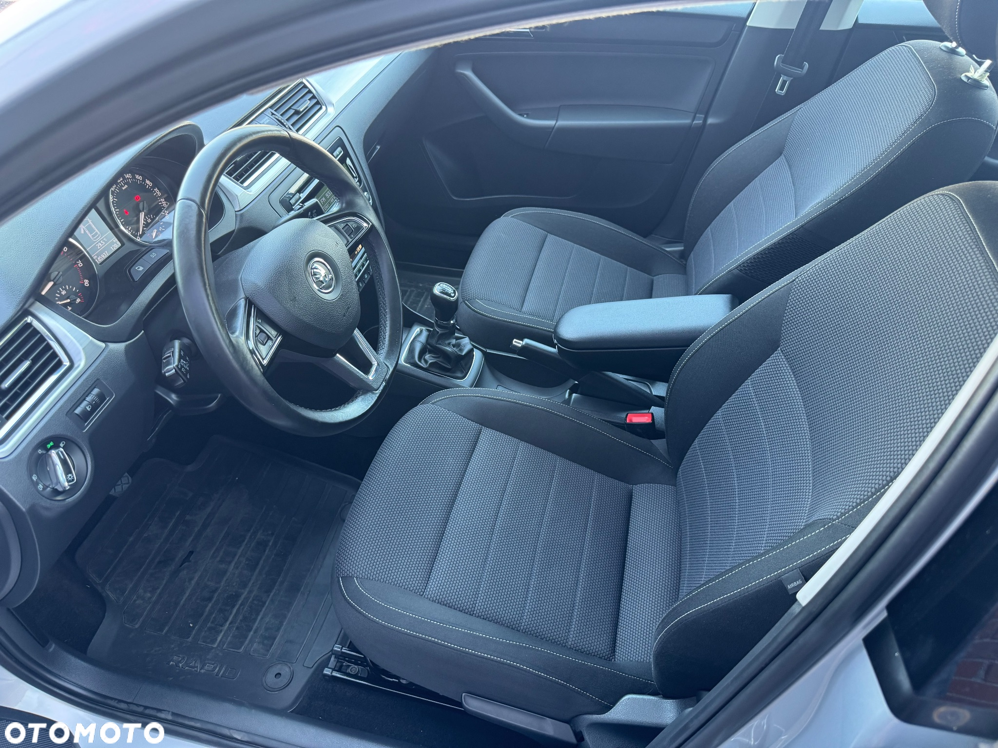 Skoda RAPID 1.2 TSI Elegance - 15