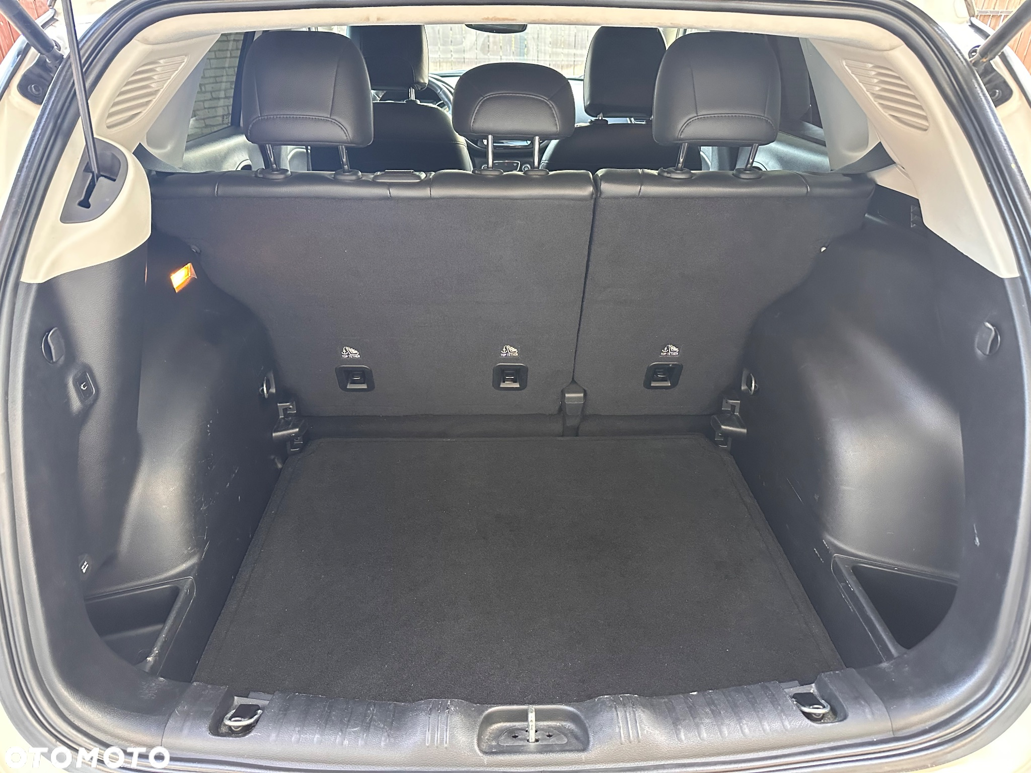 Jeep Compass - 16