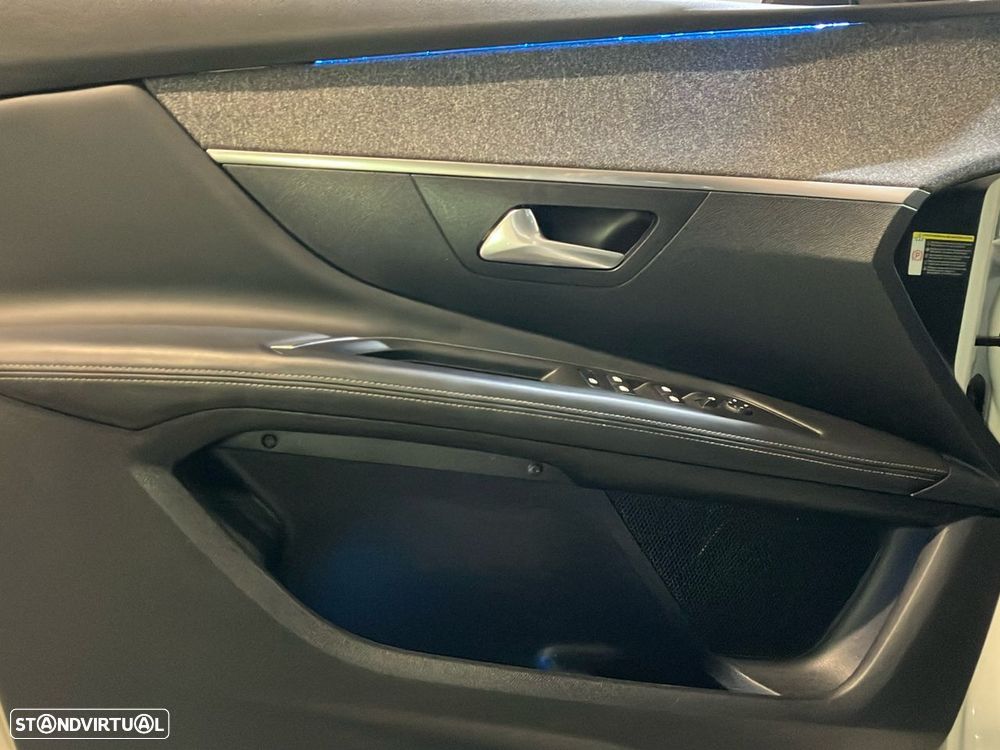 Peugeot 3008 1.5 BlueHDi Allure EAT8 - 21