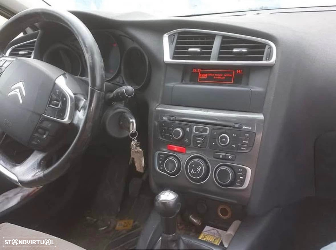 Citroën C4 HDi 110 Selection - 4