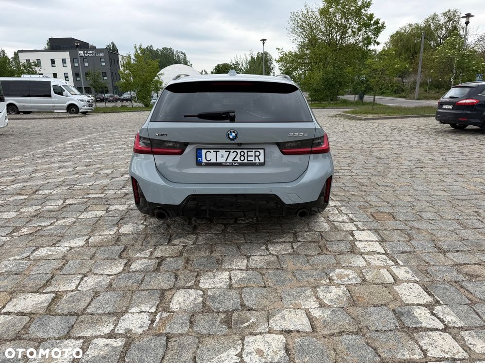 BMW Seria 3 330e xDrive M Sport - 5