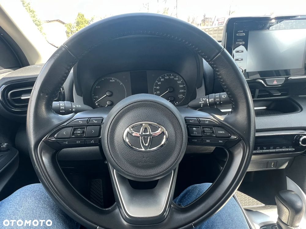 Toyota Yaris - 16