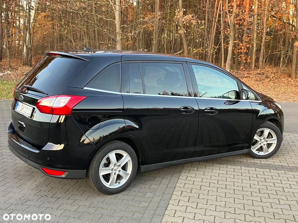 Ford Grand C-MAX - 12