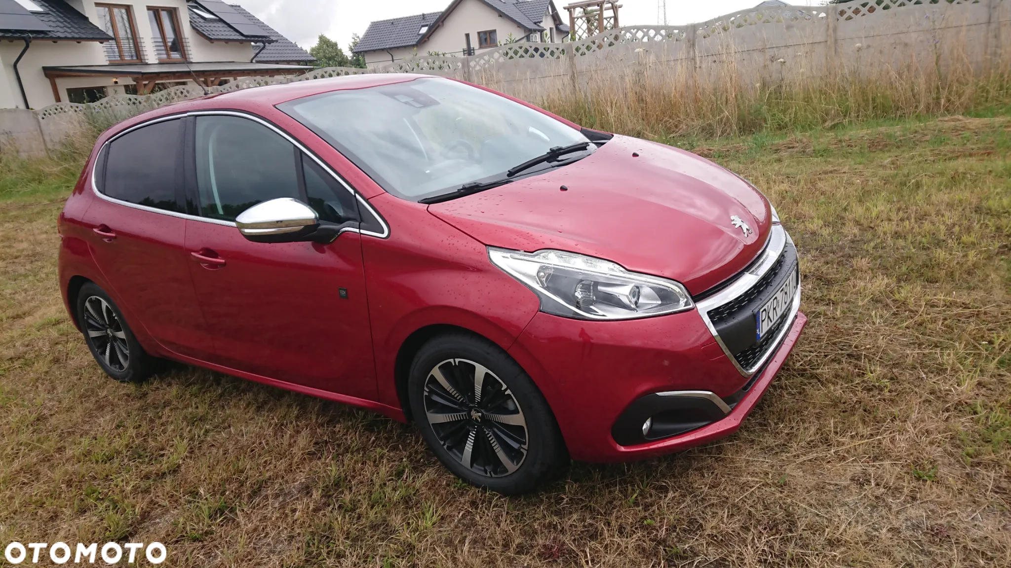 Peugeot 208 - 25