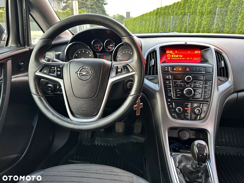 Opel Astra 1.4 T Active - 25