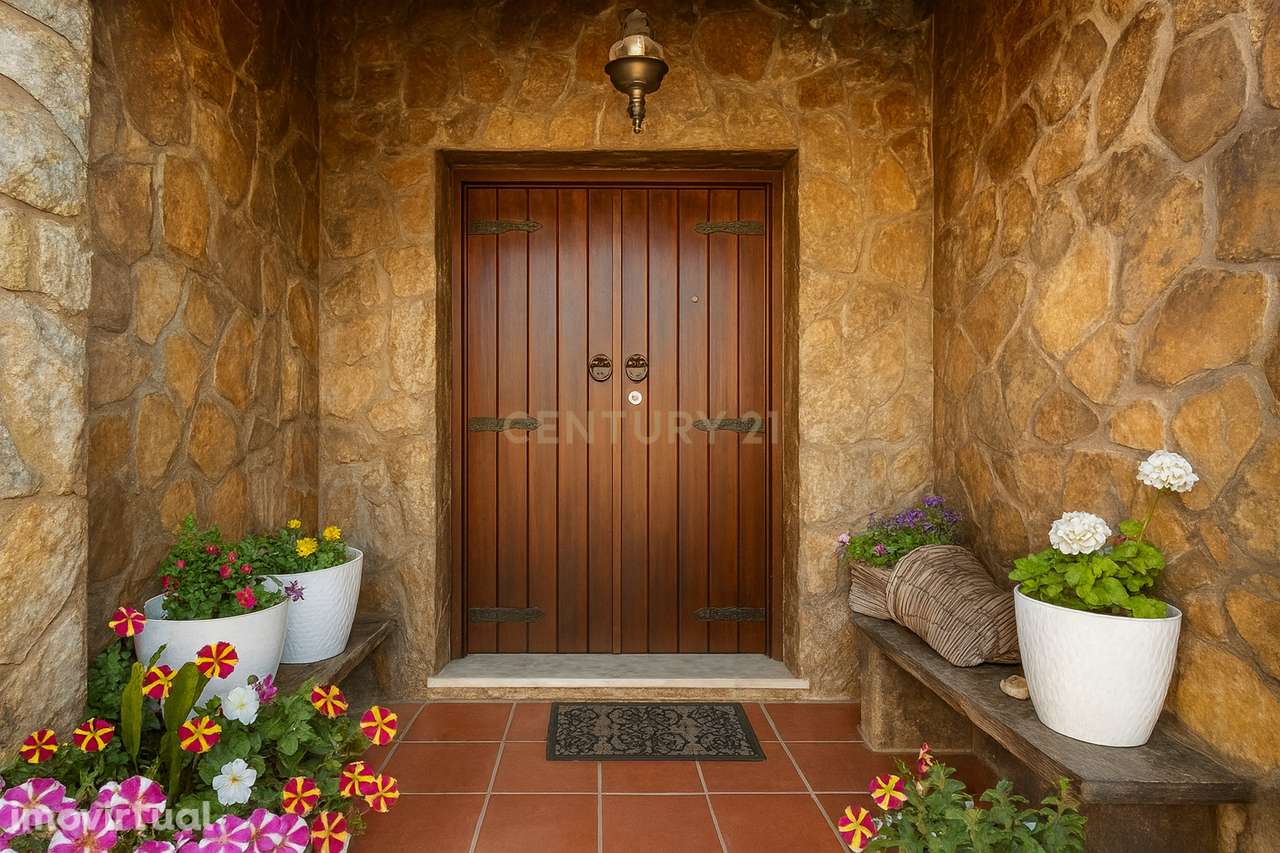 Elegante Moradia que Combina Espaço, Funcionalidade e Qualidade de Vid - Grande imagem: 4/51