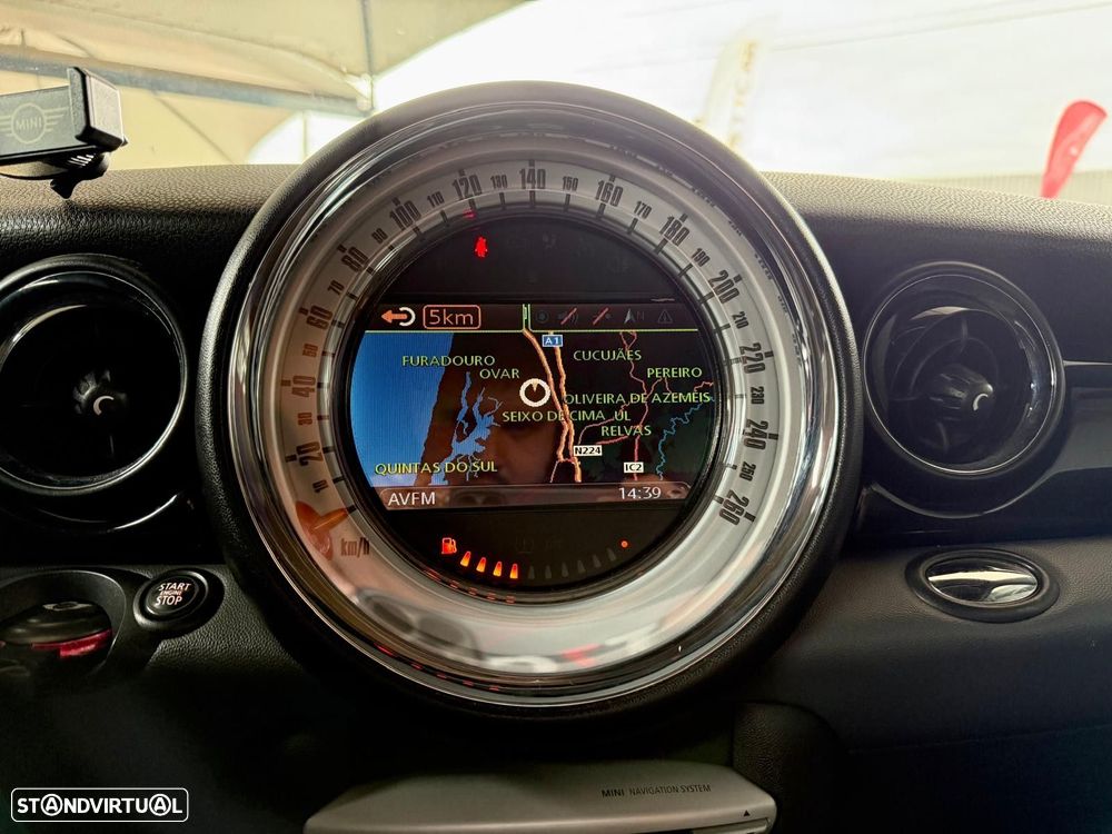 MINI 3 Portas Cooper D - 12