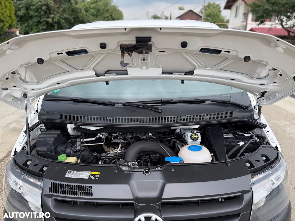 Volkswagen Transporter - 12