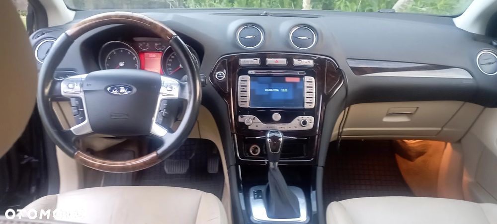 Ford Mondeo 2.3 Ghia - 5