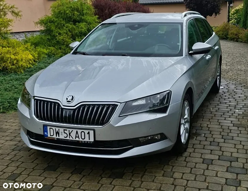 Skoda Superb 2.0 TDI Style - 2
